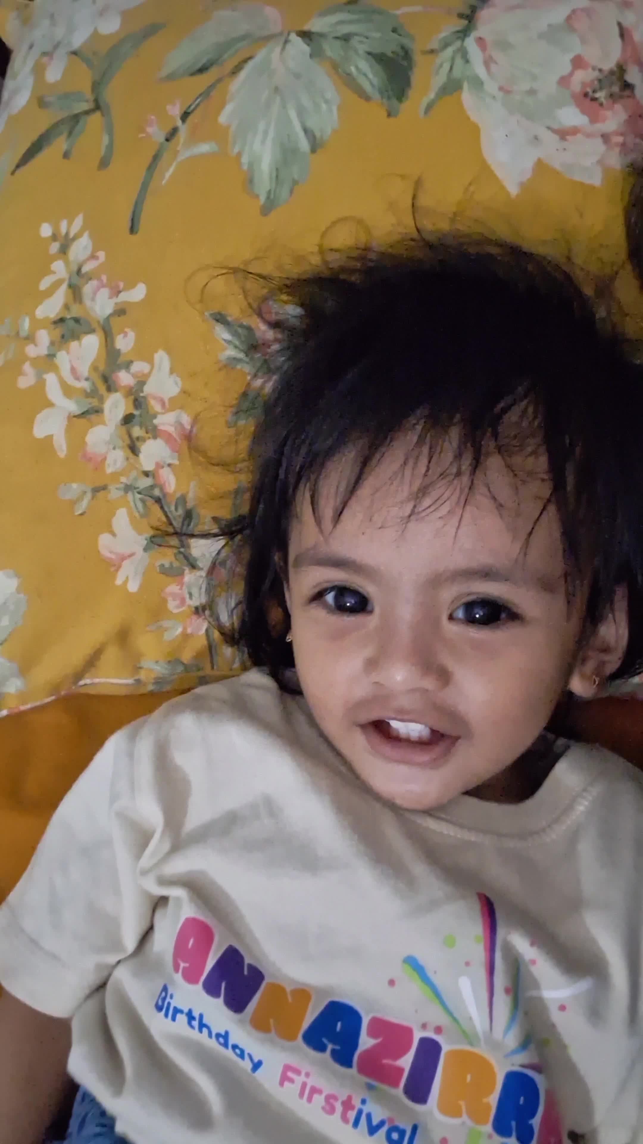 Masyaallah tabarakallah..
bayiku 15 bulan sudah bisa menghitung 1-10 🥰🥰


#baby #kids #toddler #fyp #reels #video #fyp #viral 