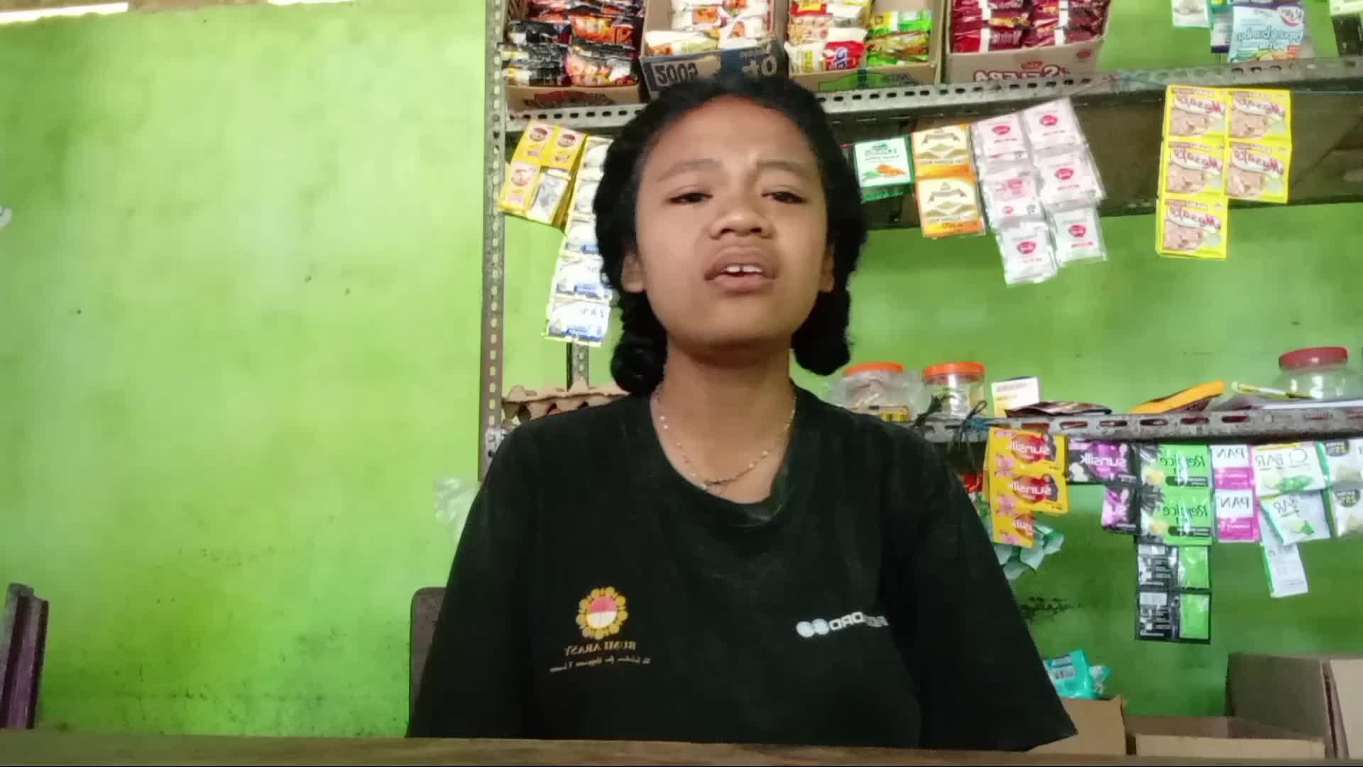 IDOL_XIV_SHANIA LANI ALEXANDRA RASSI_16TAHUN_KUPANG_ANGELS LIKE YOU-MILEY CYRUS 