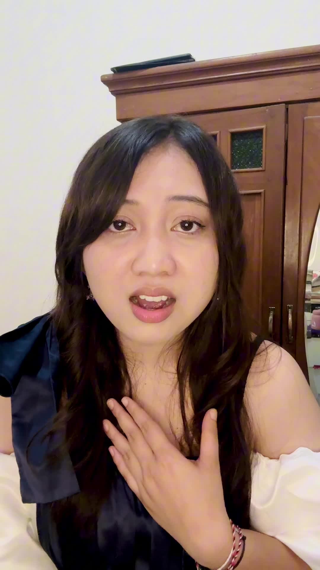 IDOL_XIII_PUTU PUTRI NATIH DEVAYANTI_24_JAKARTA SELATAN_LET YOU BREAK MY HEART AGAIN_LOVE