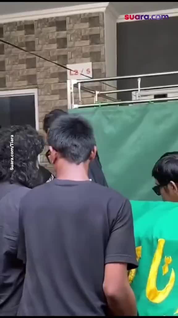 gustiwiw meninggal dunia 🥺 
#videopendek #fbpro #monet #meta #rafathar #rayanza #cipung #tkwjepang #korea #mberot #horeg #timnas #liga1 #jar