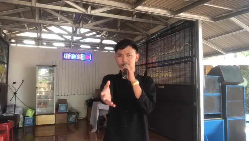 Nama Jaenal Aripin Asal Kota Majalengka Provinsi Jawa barat umur 20 tahun lagu sembuhkan luka AudisiKDI2024