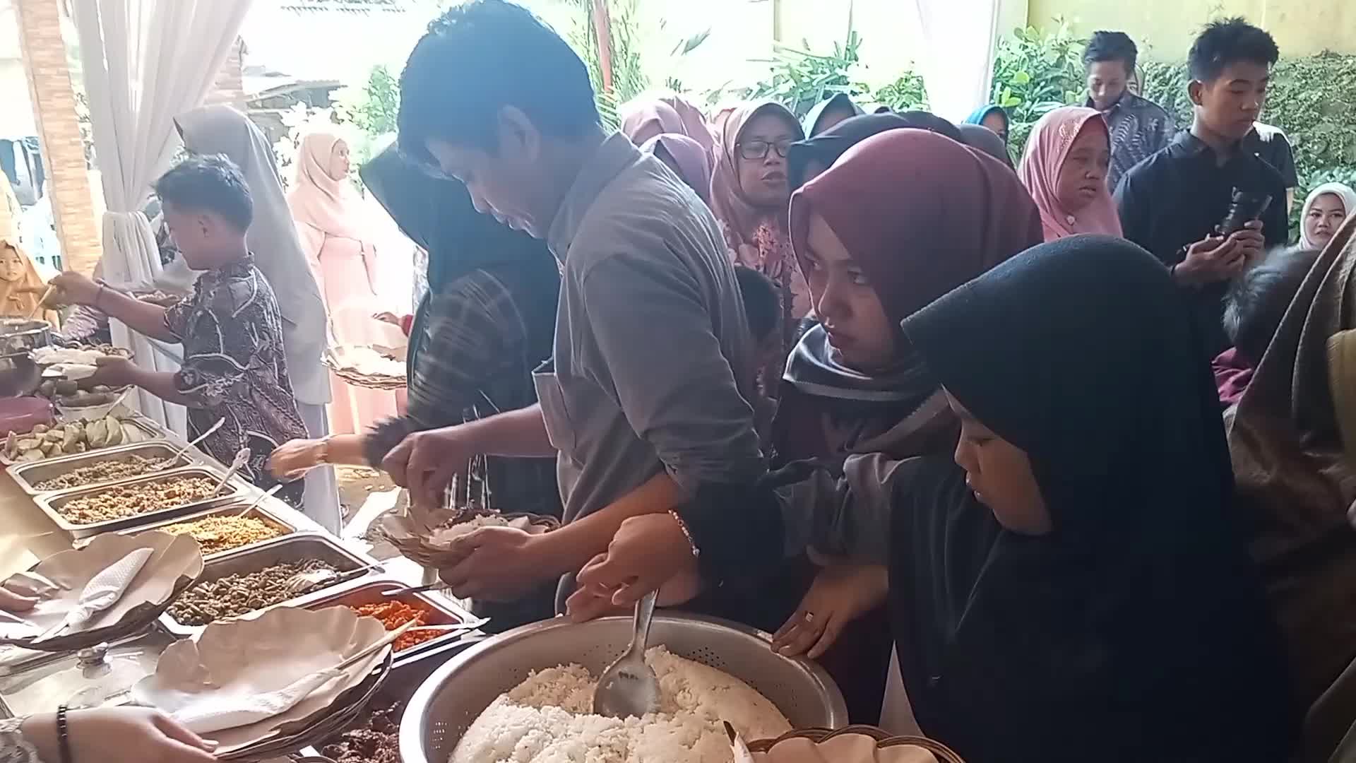 Acara prasmanan   Tisna brrka