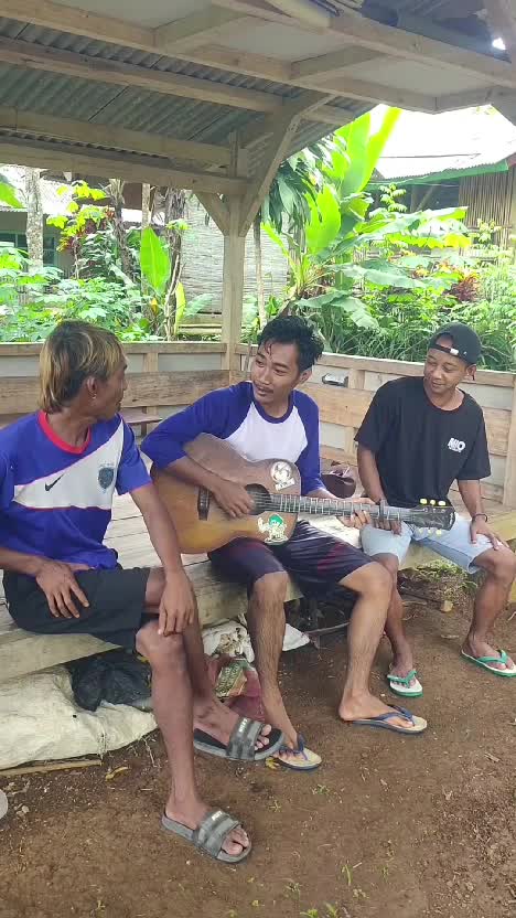 belajar main gitar #videolucu  #komedi  #lucu 