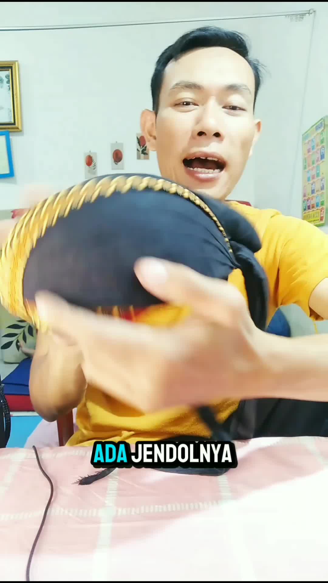 Blangkon endol #MyFirstVideoOnHot+ #RCTIPlus #HOTrctiplus 