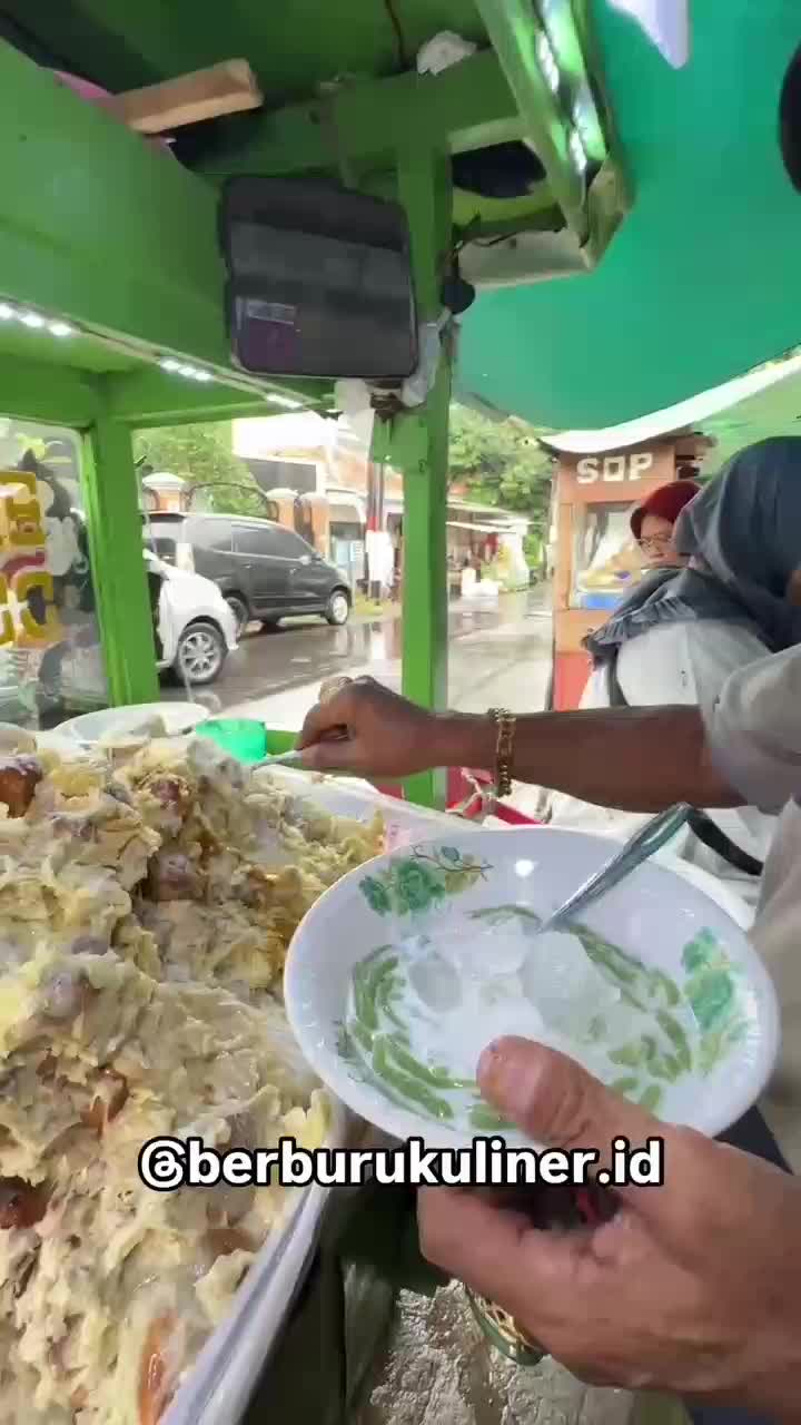 Berburu kuliner

 #videoviral
