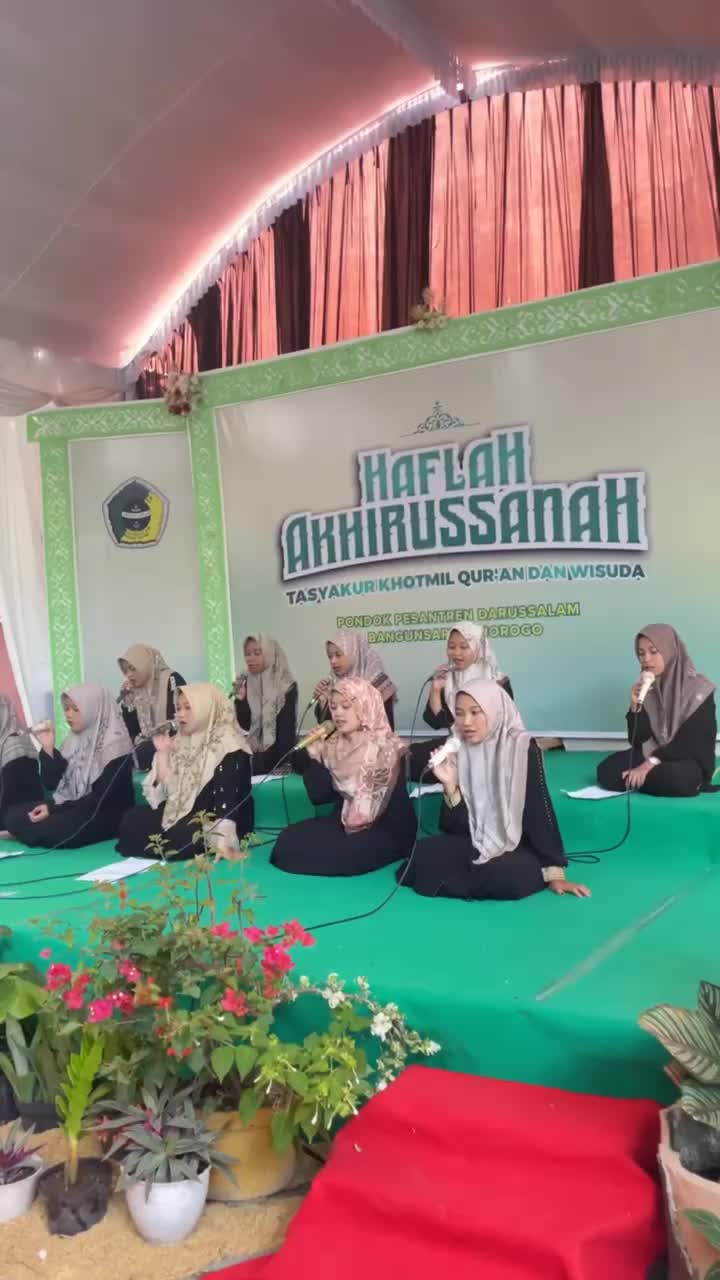 Masih Bersama nasyidnya mbak mbak cantiknya Darussalam 

#RCTIPlus #HOTrctiplus #rcti #RCTIoke #rctiofficial 