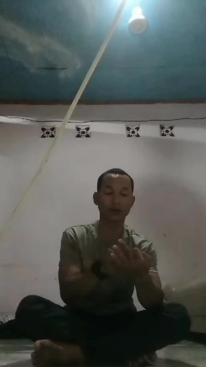 nama : Muhammad Arifqi Ramadhani i Ketut sujayadi,asal Jambi 