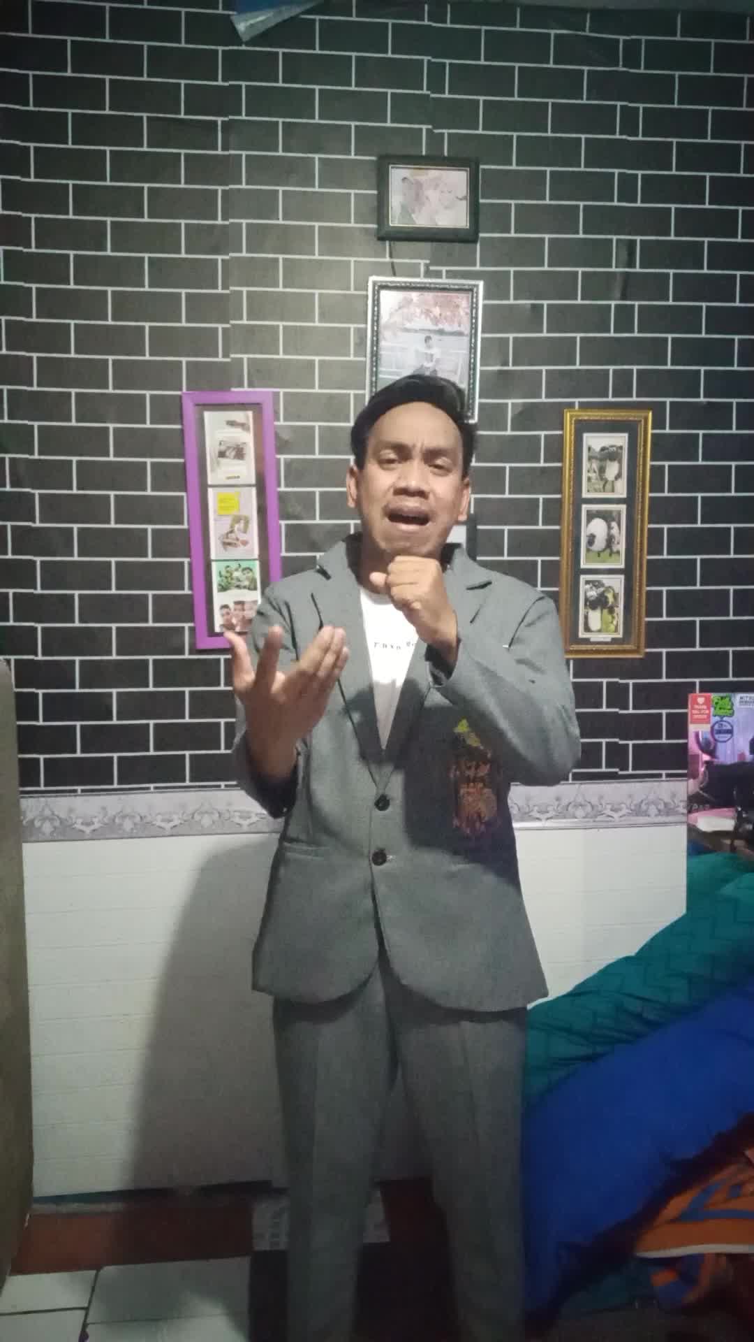 audisi kdi 2025 
nama: Juna
TTL: Jakarta 18-06-1993
judul lagu: gadis Malaysia 


 #RCTIPlus  #kdi2025