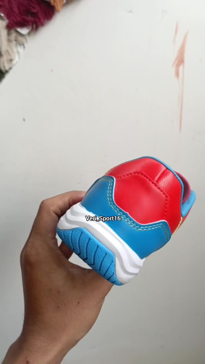 DISKON 60% SEPATU FUTSAL ORIGINAL.
SPECS METASALA SANSIRO.
Rp.469.800 JADI Rp.185.000.

VERI SPORT ORIGINAL GAK HARUS MAHAL.
ORDER KLIK 👇

W