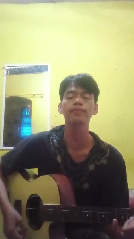 IDOL_XIII FRENGKI 23 TAHUN JAMBI SANDIWARA CINTA REPVBLIK 