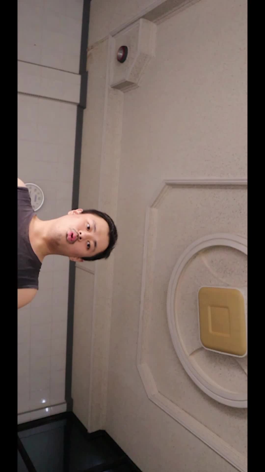 Short Acapella Cover On "Falling" By Harry Styles 