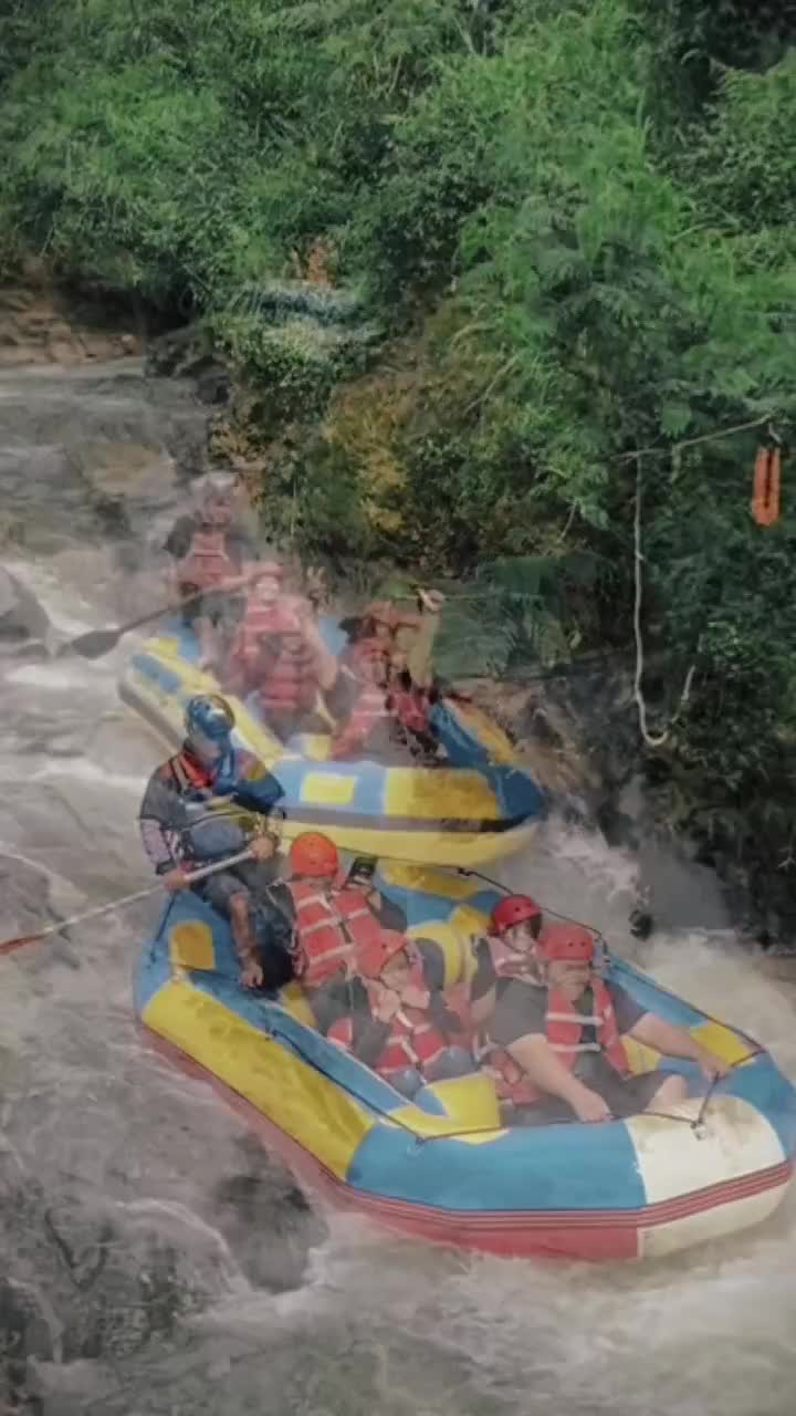 semoga keseruan ini tidak akan berakhir dengan cepat. #family #Bandung #familyvacation 