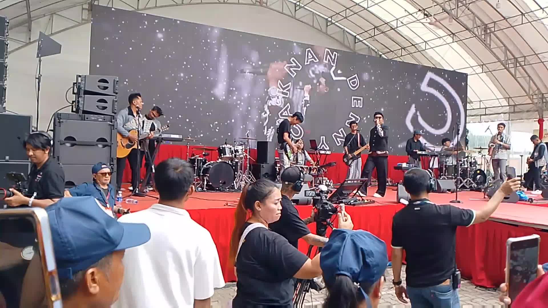 konser Denny Caknan di sg