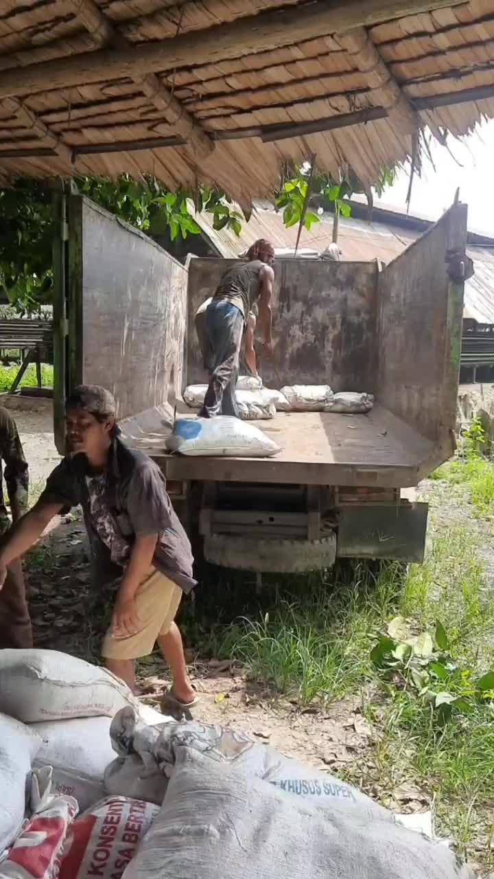 Bukan Penikmat Warisan