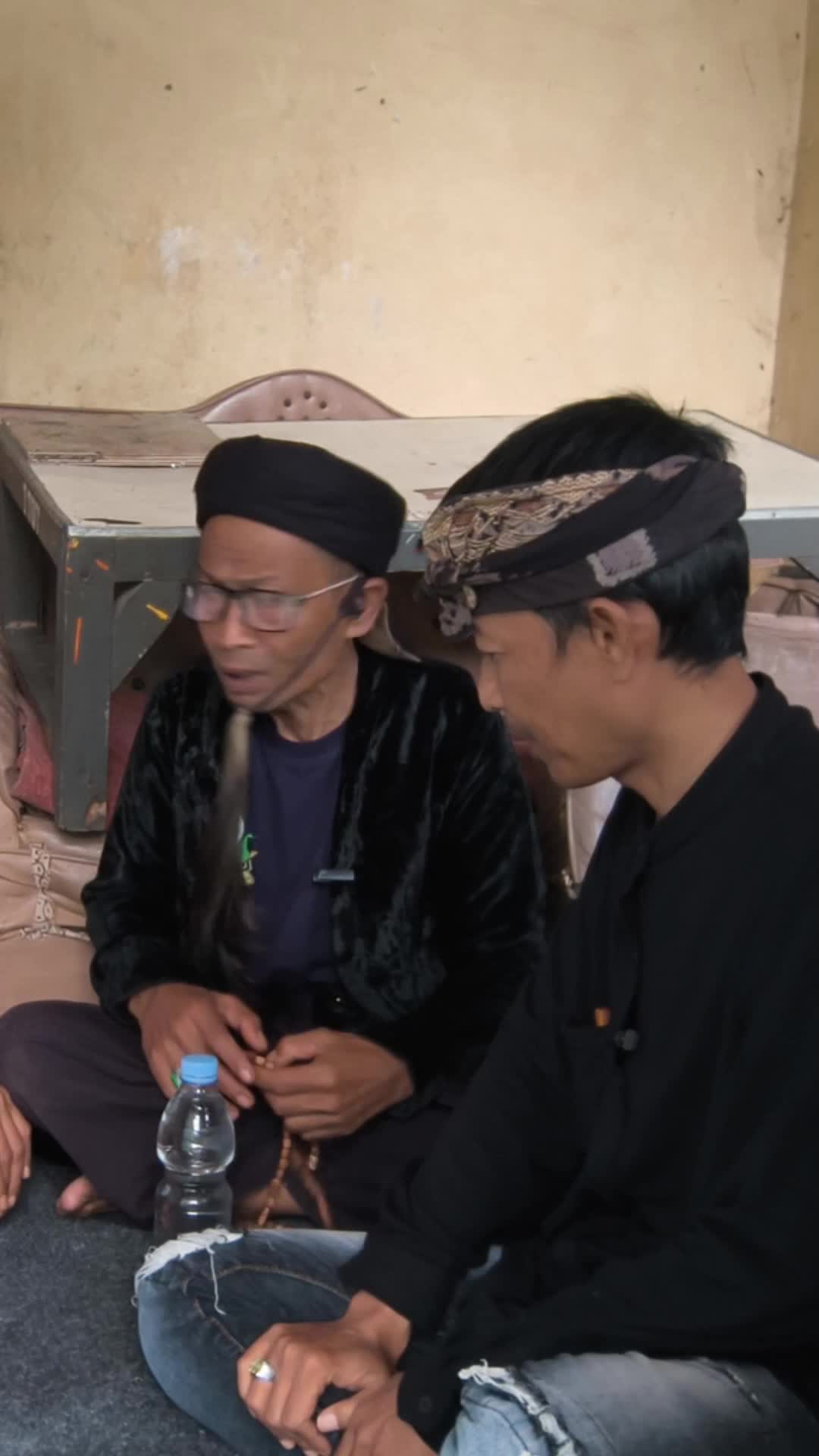 Mbah dukun  #komedi #RCTIPlus 