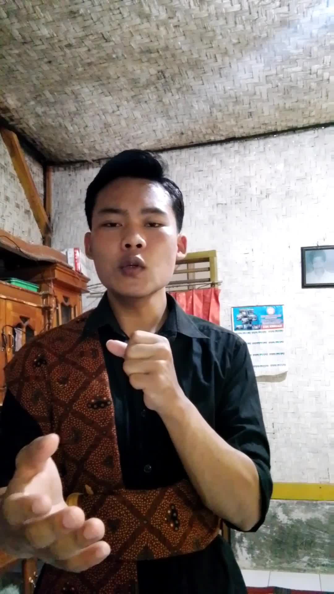 KDI 2025
Nama : sandi saputra
umur : 22 tahun 
asal : kampung cikembang, kab. pangandaran
lagu : sejuta luka 

#onlineauditionkdi2025  #kdi2