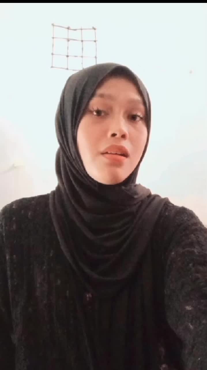 IDOL_XIII CHALIZA HIJRIANI 16 TAHUN ACEH JUDUL LAGU TAKKAN BERPALING DARIMU