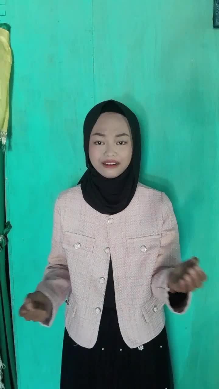 ASSALAMUALAIKUM WR.WB.
PERKENALKAN NAMA SAYA 
NAMA:AMELIA
UMUR: 16 TAHUN
ASAL:BONE SULAWESI SELATAN
 #AudisiKDI  #audisionline  #kdi2025 #KD