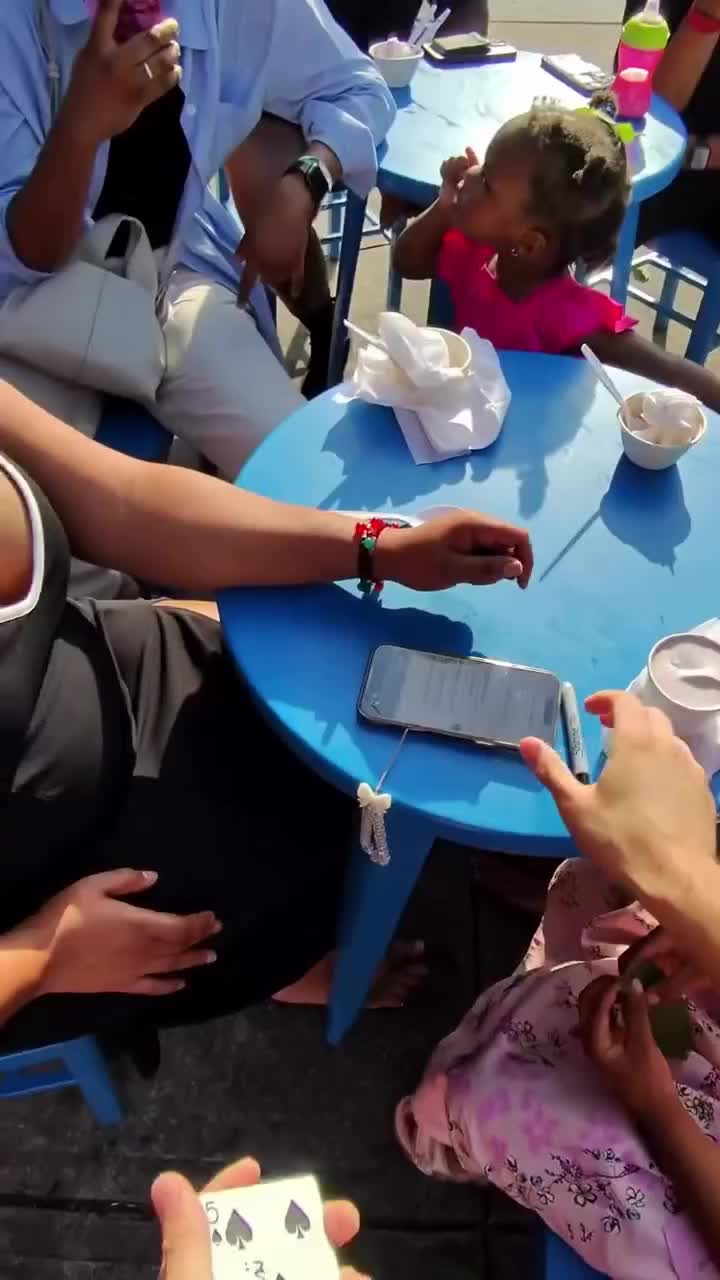 They thought it was an undercover conspiracy 😂 #magic #streetmagic

