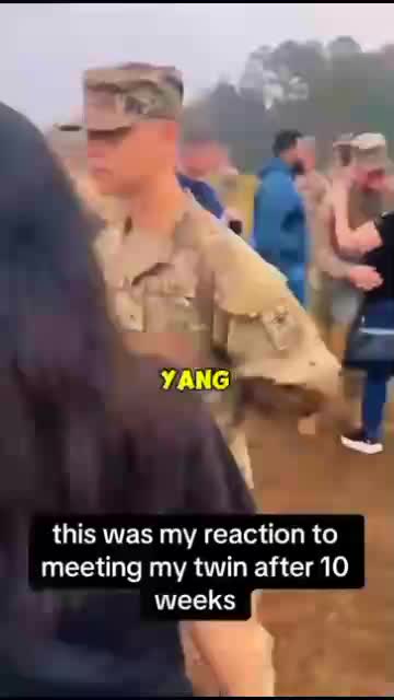 Reaksi tentara yg seminggu tidak bertemu keluarga nya

#fyp #short #rigelagency #OriginalSong #HOTrctiplus #RCTIPlus  #viral #HOT #videolucu