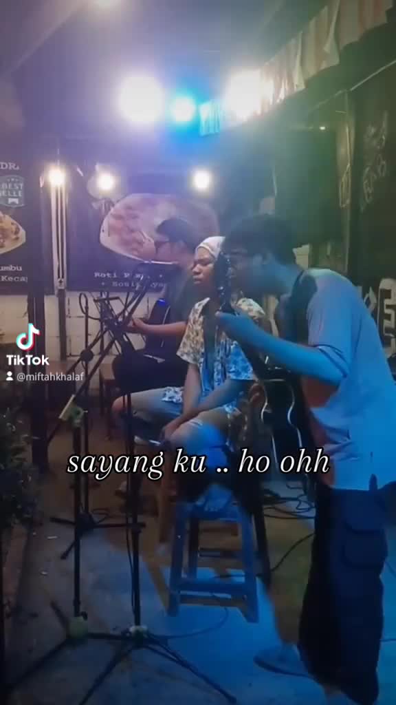 cover lagu iwan fals - ijinkan aku menyayangimu 