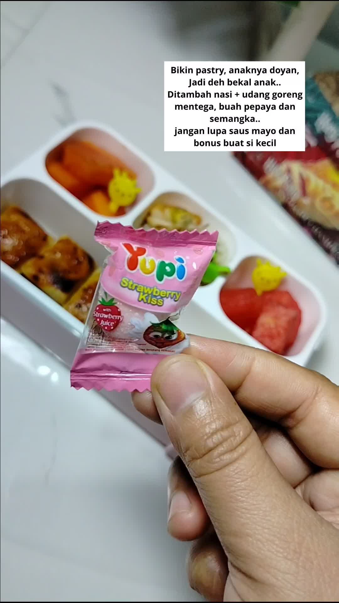 Pastry topping saus keju enak lho.. #bekal #kindergarten 