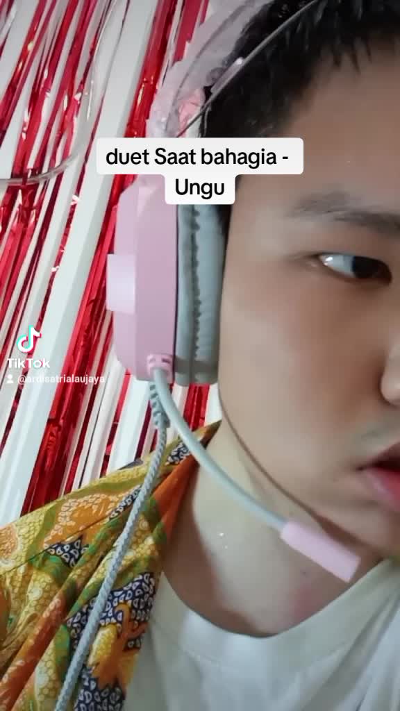 duet Saat Bahagia-Ungu

#musicfeels 
#nostalgia 
#duetcover 
#musicmagic 