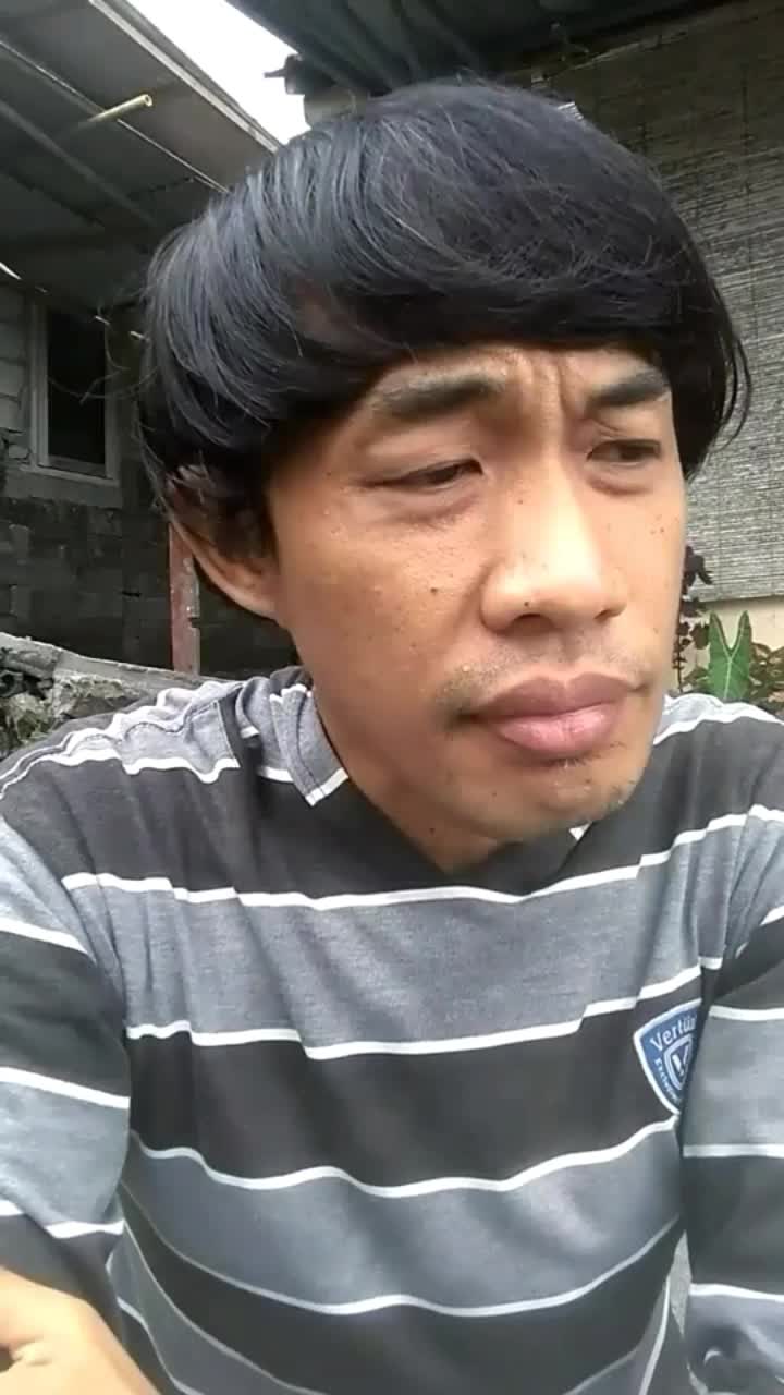 SETIAP KISAH KU TUANGKAN DALAM BARISAN PUISI 