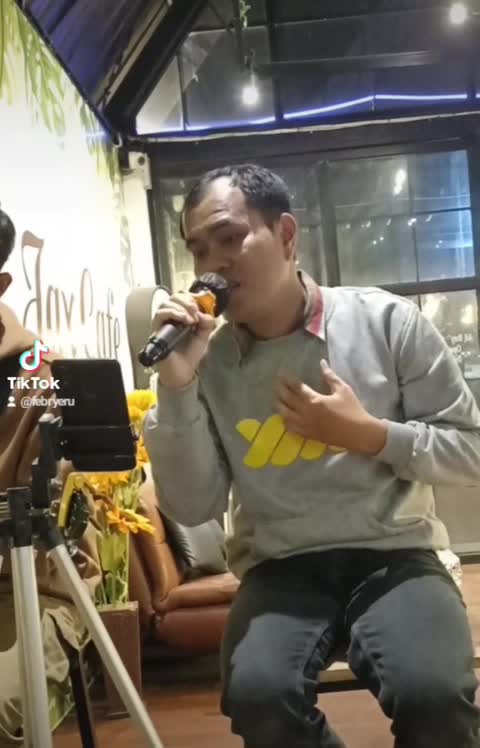 Cover Cinta pertama dan terakhirku