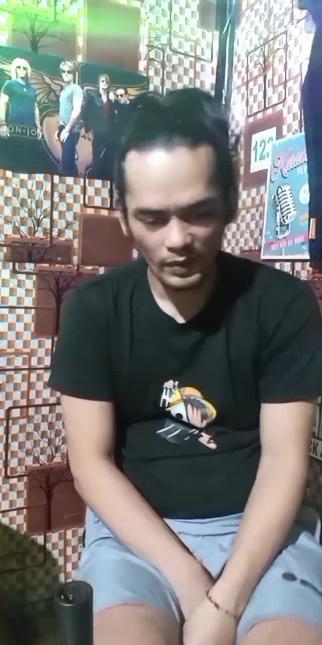 TJL part8 Lagu Peterpan,Yang tau judul lagunya silahkan tulis di kolom komentar iya,ty... #coversongchallenge  #showyourtalent  #shxowmeyour