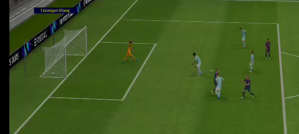 tendangan gledeg prof tom haye 🤩🤩 , di game aja mantap banget tendanganya 