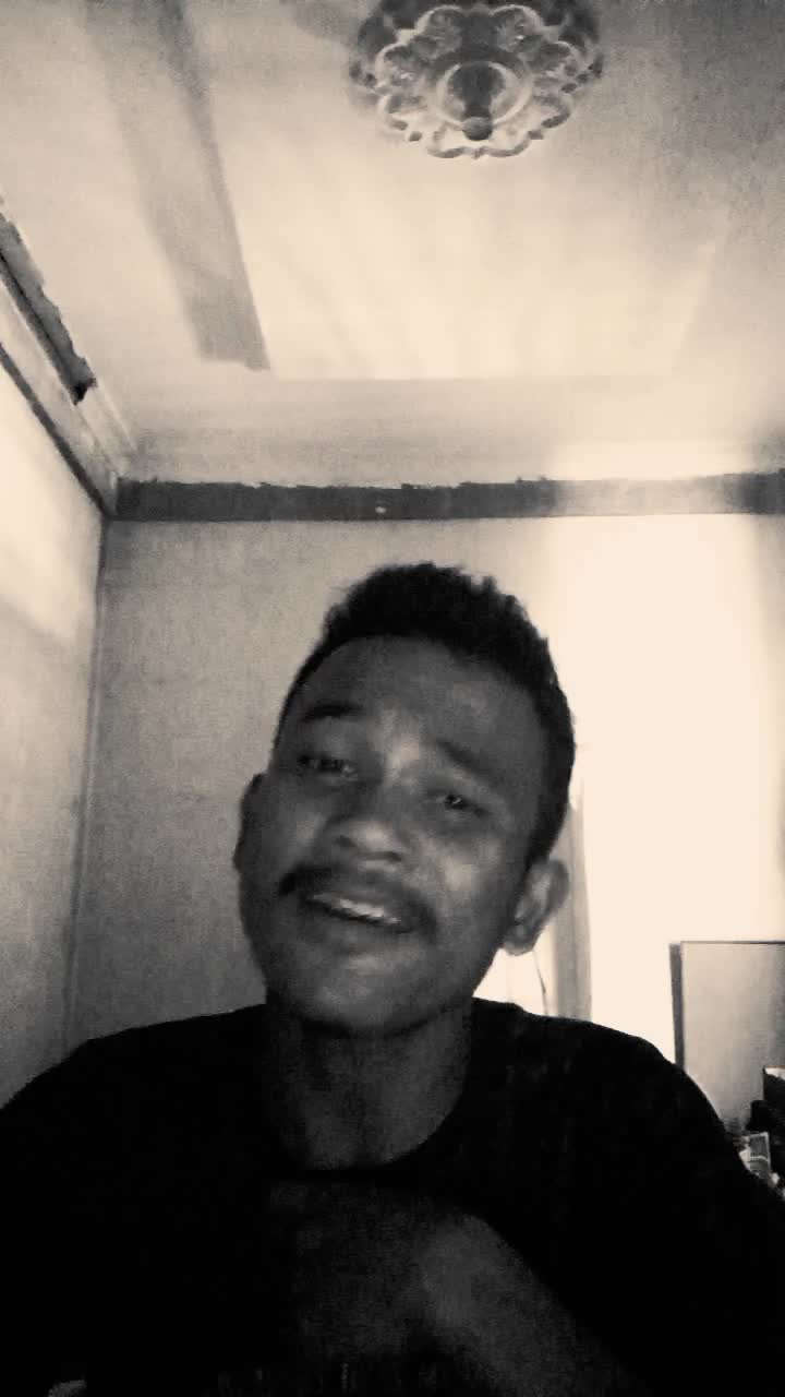 perkenalan nama: hardy mansah putra asal:lingga, kepulauan riau umur: 20 thn  judul lagu:( MILIKU)