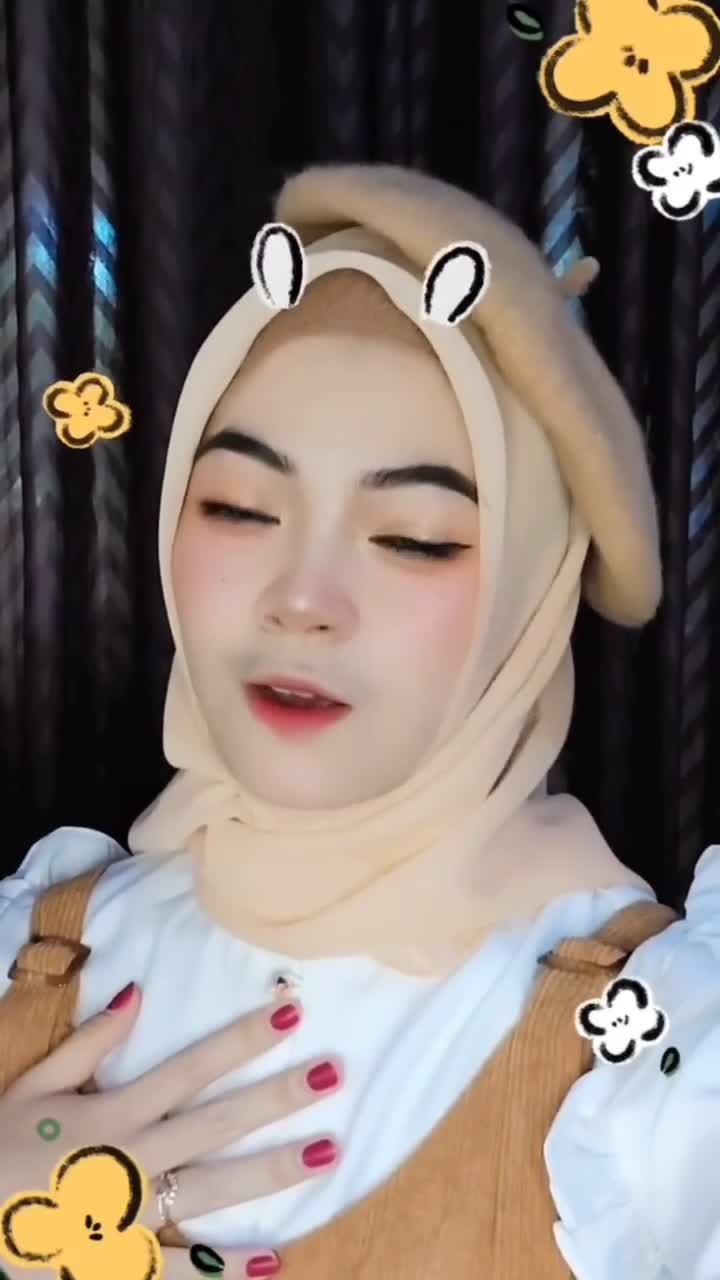 Mengerti terus tanpa dimengerti balik itu menyakitkan, jadi bahagiakan dirimu sendiri #HOTrctiplus 