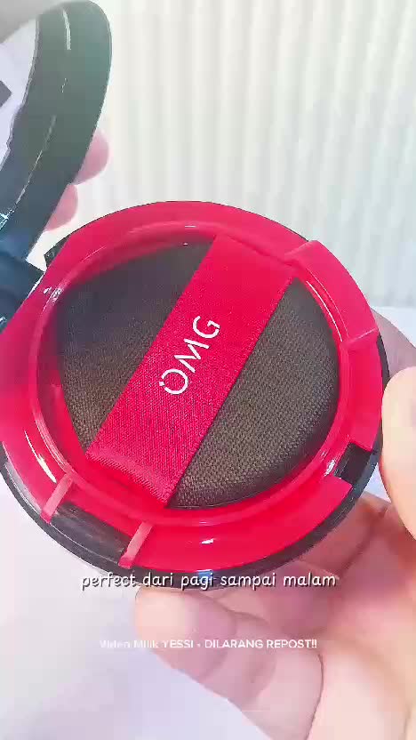 Buktikan keajaiban OMG Coverlast Cushion, 12 jam bebas oksidasi, kulit tetap glowing! 

#GirlbossCreations #OMGCreatorsCore 
#NeverFadeCrea