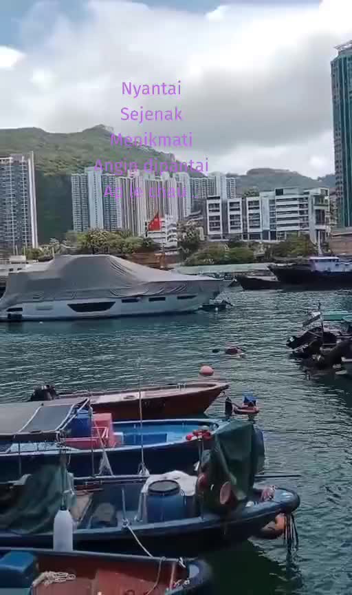 suasana ditepi
pantai 
#ap le chau 
#HONGKONG .