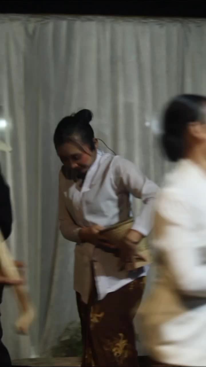 Di #Kasepuhan #Gelaralam ada apa aja? Seni Rengkong #Sukabumi #upacaraadatsunda #kebudayaan #budaya #budayasunda #culture