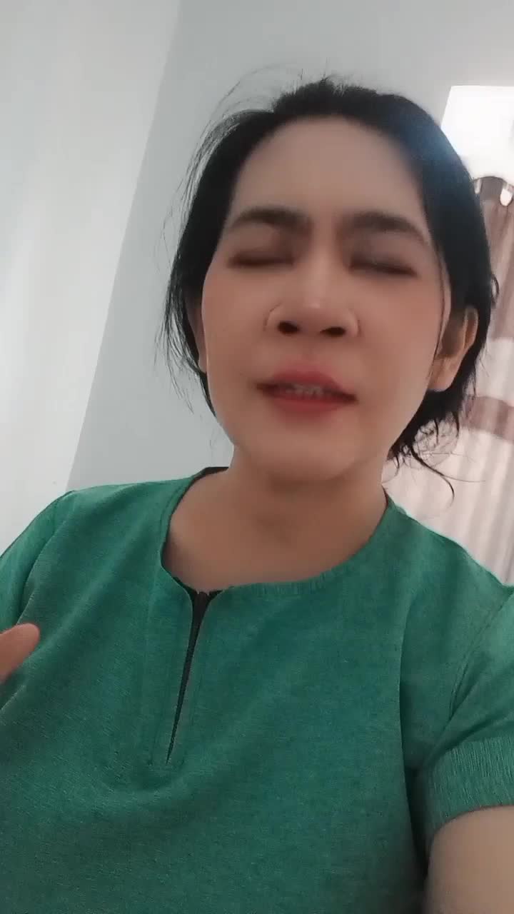 IDOL_XII Titik Irianingsih Tangerang Selatan Sedang Ingin Bercinta by. dewa