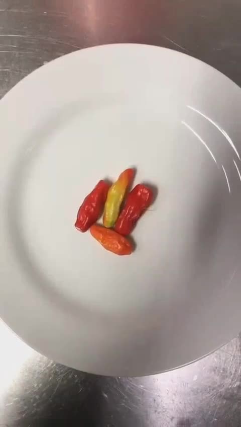 caisin crispy with teri . apa bisa?? jadi the next Master Chef Season 12? 