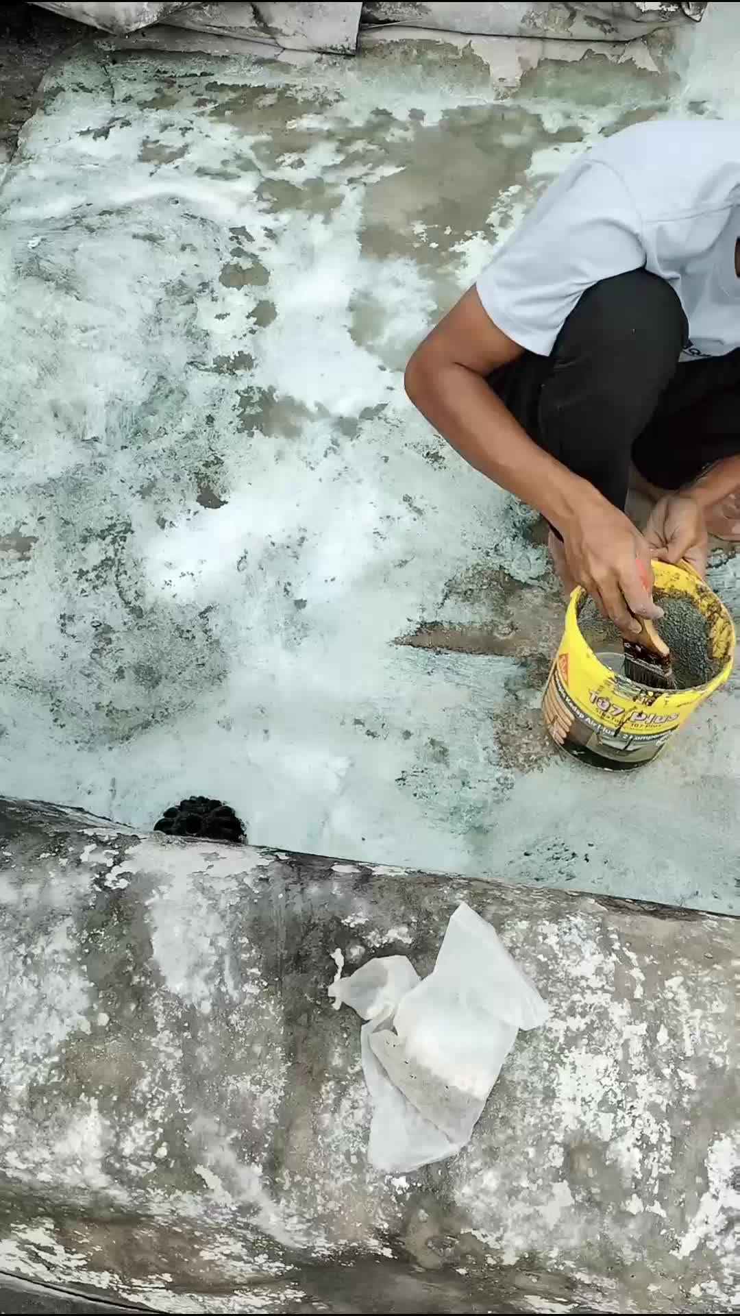  Perbaikan bocor dak atap