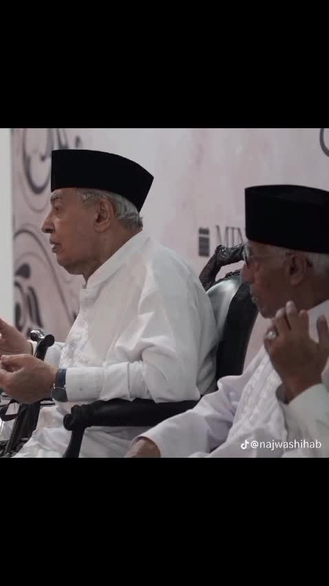 Najwa Shihab mengenang 40hari kepergian sang suami  #najwasihab  #beritaartis  #kabarartis 