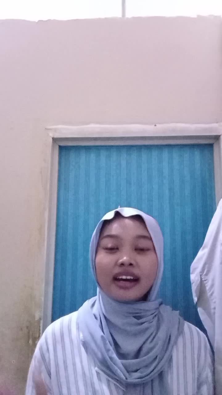 IDOL_XIII Najwa 19thn Jakarta Barat Cinta dan Rahasia