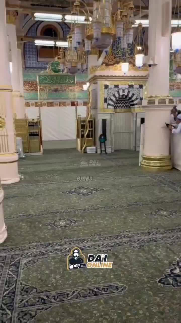 FATWA HARAM MENGUCAPKAN SELAMAT NATAL 

#dakwahislam  #pesantrensalaf #salaf