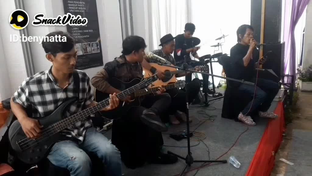 ku curi lagi hatimu...ada band...@ allur ..