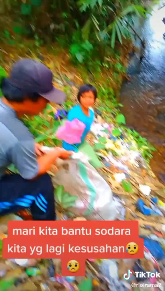 #peduli sesama mari kita ringankan beban mereka kawanku😭😭