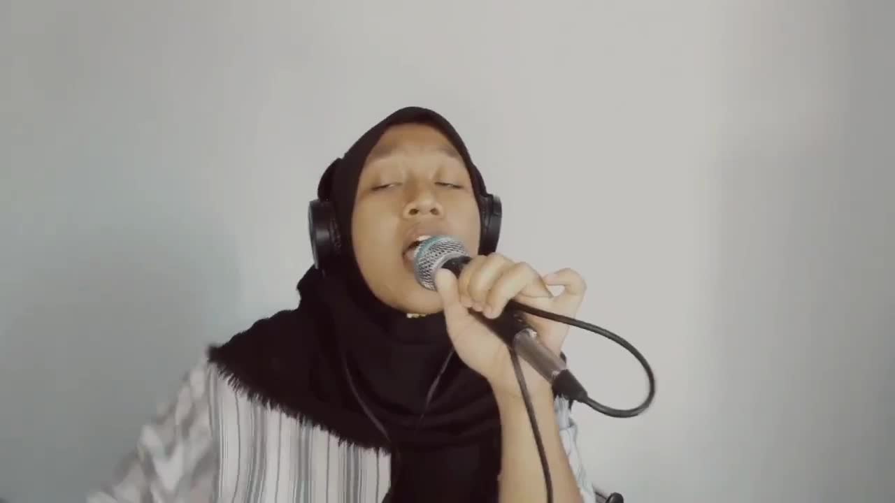 Sumpah Benang Emas-Septiana Gili (Ponorogo)