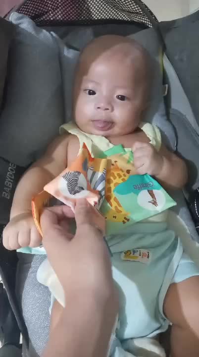 baca buku baru bebe  yuk #bebe #anakpintar