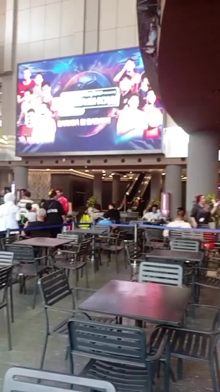 Nobar Timnas di kelapa Gading 