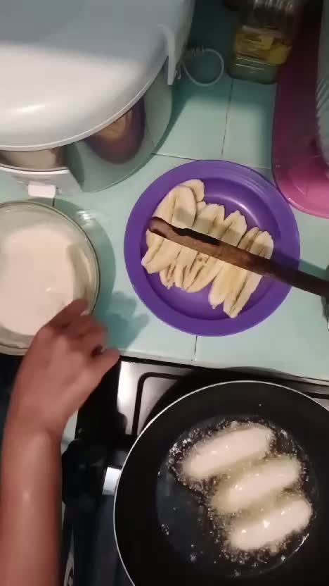 bikin goreng pisang ala aku best  #fyp  #Viral  #HOTrctiplus 