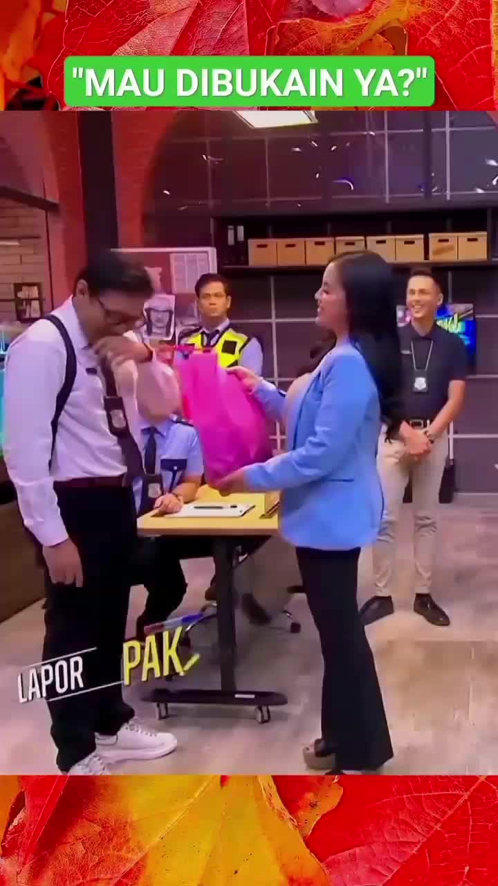 MAU DIBUKAIN YA 
 #lapor pak #comedy 