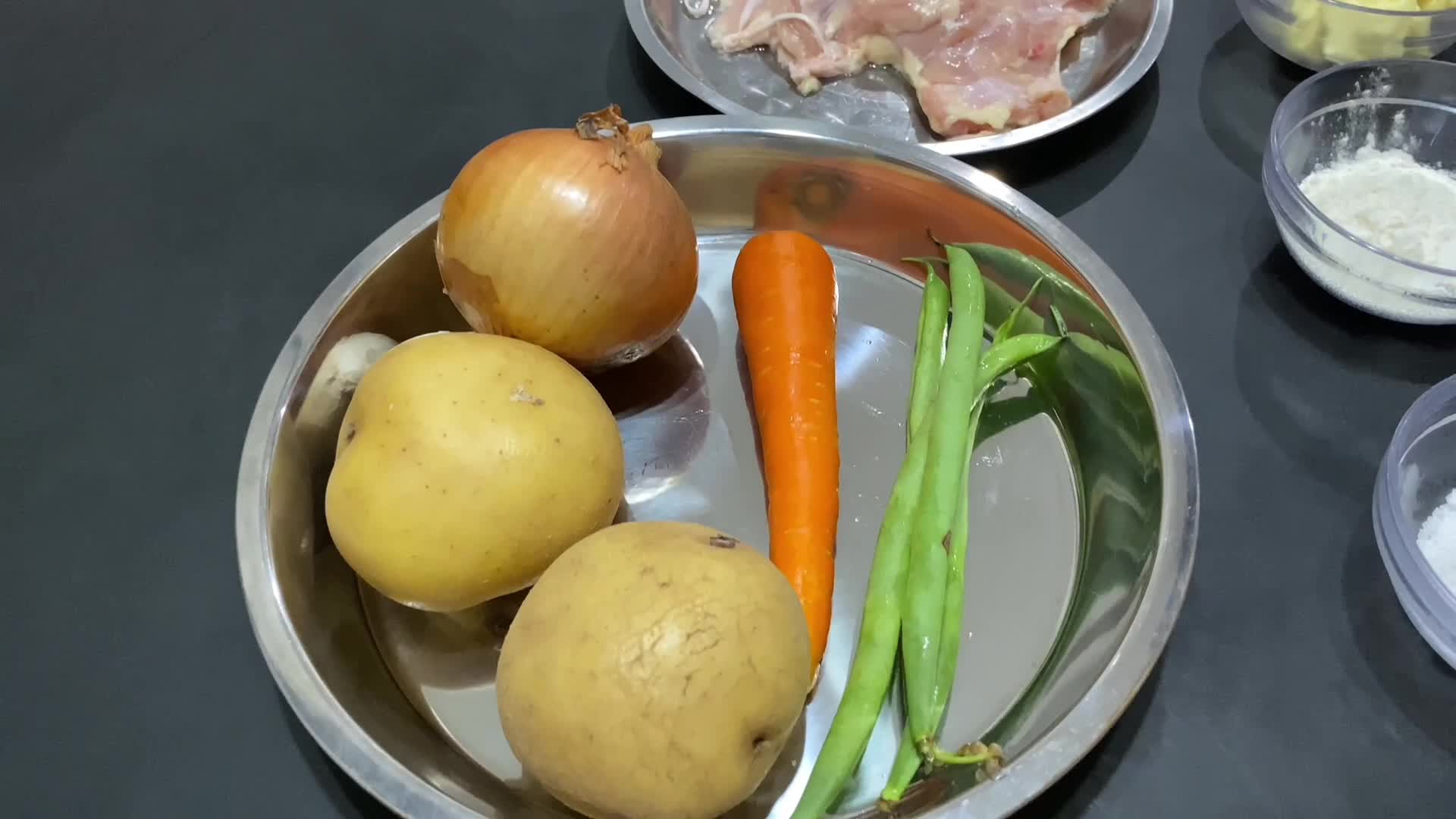 Chicken steak with creamy onion sauce and mashed potato 🙌🏻🙌🏻🙌🏻 